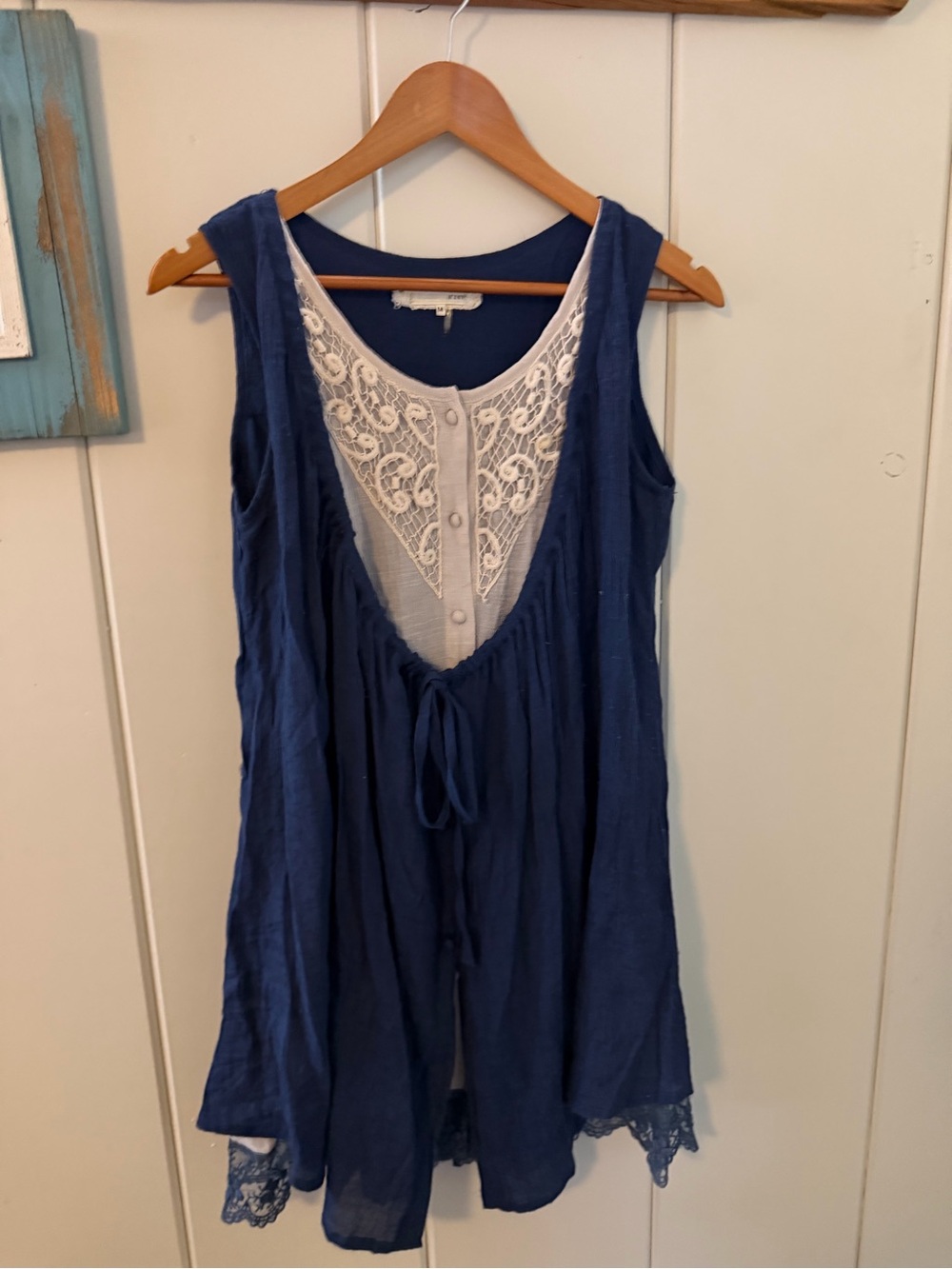 A’Reve Women’s M Navy Lace Boho Tunic Tank Top Crochet Layered
